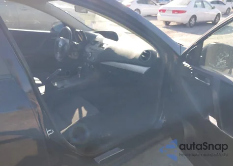 2013 Mazda Mazda3 I Touring z USA, uszkodzony, nr VIN JM1BL1VP8D1809631